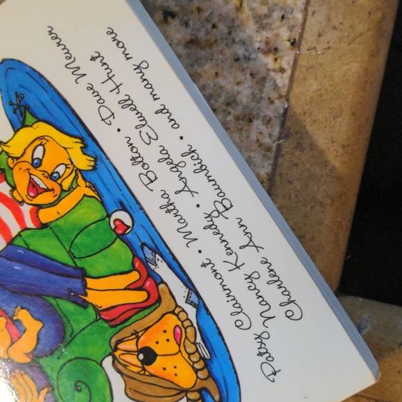 Humor for A Mom's Heart Stories, Quips & Quotes to Lift the Heart by Multiple Au - Picture 2 of 16